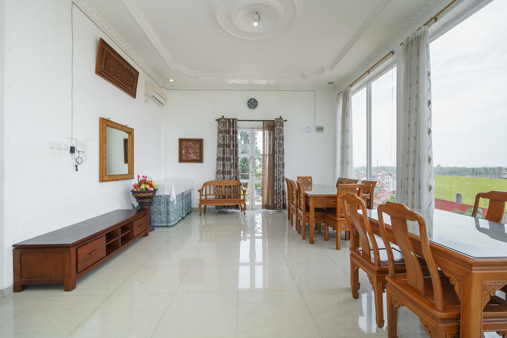 Reddoorz Syariah Near Lahat Station Exterior photo