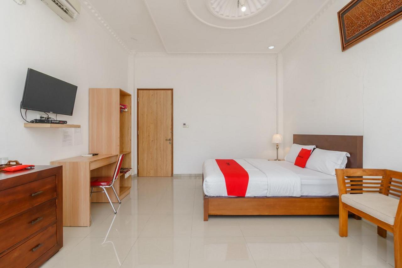 Reddoorz Syariah Near Lahat Station Exterior photo